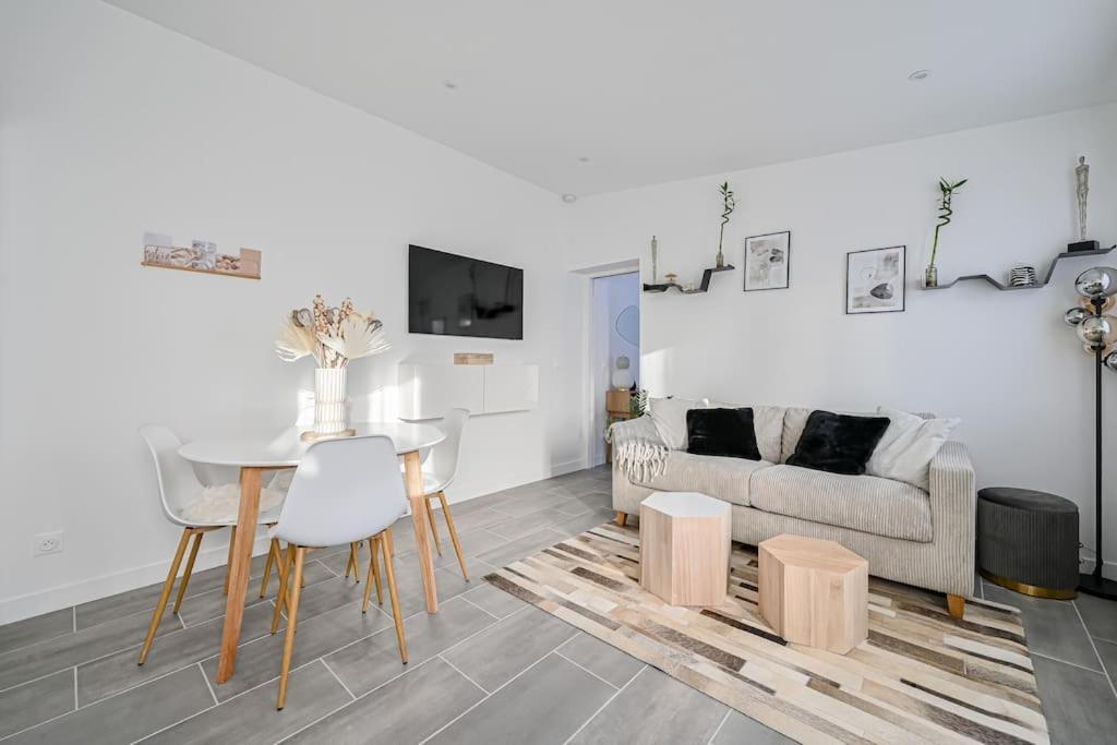 La Parenthese Apartment Кле-Суи Екстериор снимка